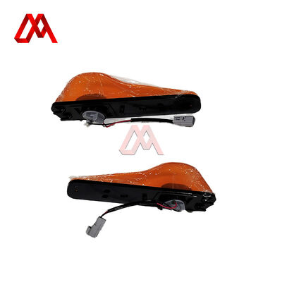 IZUMI 1-82210228-0 1822102280 Side Turn Signal Lamp Assembly for ISUZU CXZ81 10PE1 