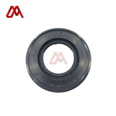 8982029120 8-98202912-0 Zewnętrzna uszczelka olejowa tylnej piasty Nadaje się do ISUZU MKR NKR NPR 700P 4HK1